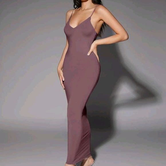 BODYCON Dress - Picture 2 of 5